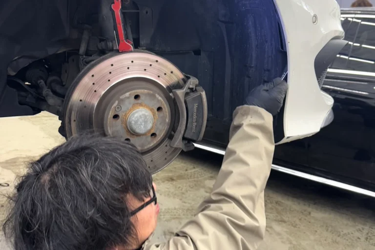 車の修理